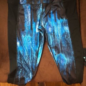 Layers brand fitness leggings NWOT